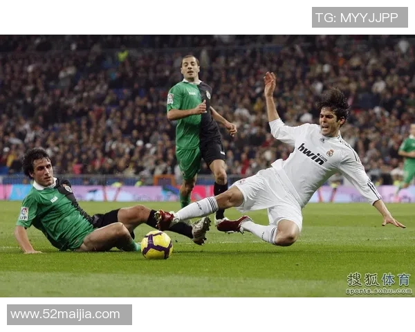 毕尔巴鄂竞技主场迎战皇家社会谁能在西甲争夺战中胜出